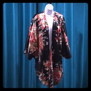 Kimono with vibrant colors